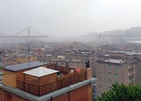 Zawalił się wiadukt w Genui. We wtorek, 14 sierpnia, około...