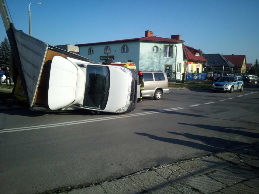 Wypadek na skrzyżowaniu ulic Długojowskiej i Odrodzenia w...