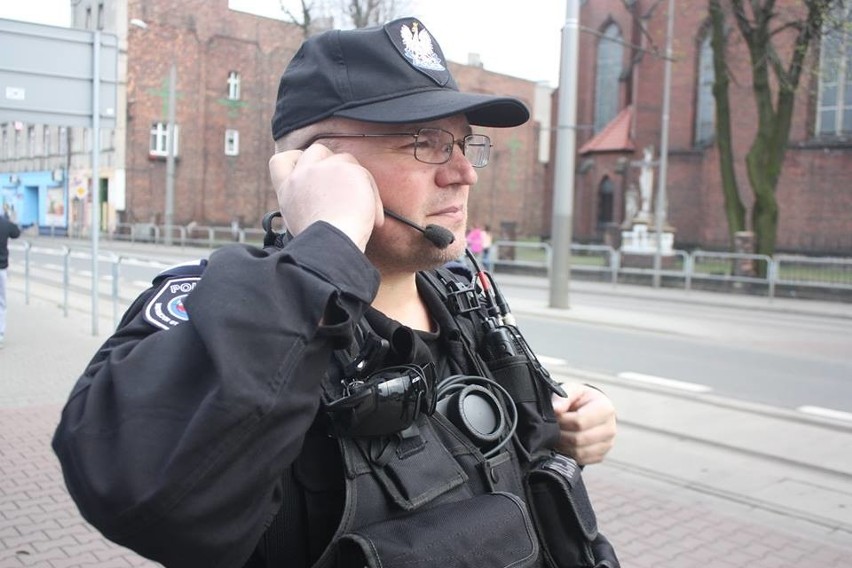 Kibole kontra policja: To był piękny mecz. Leciały butelki i cegłówki, pachniał gaz