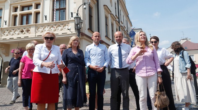 Borys Budka wraz z działaczami Platformy Obywatelskiej odwiedzili Rzeszów.