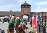 Obchody Dnia Pamięci o Wysiedlonych w Brzezince. Hołd ofiarom deportacji ludności przez Niemców w związku z budową Auschwitz-Birkenau