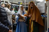 Wspólnie kolędowali w świątecznym tramwaju MPK Kraków ZDJĘCIA
