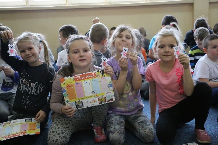 Tym razem odwiedziliśmy uczniów klas pierwszych z gminy Lipno. Spotkanie w szkole w Karnkowie i Radomicach [ZDJĘCIA]