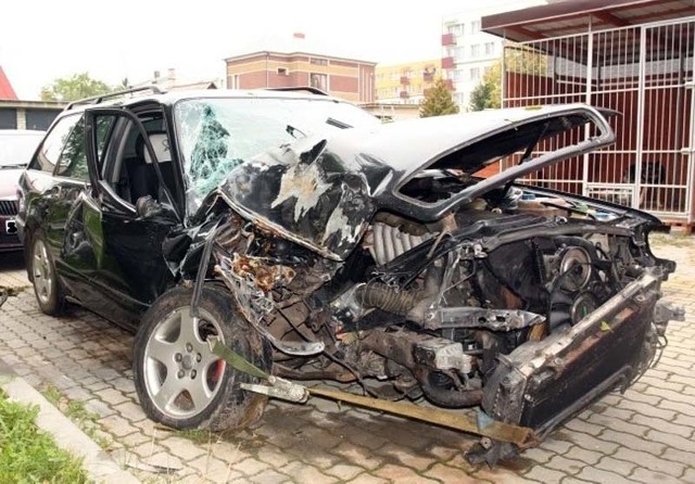 W wyniku wypadku pasażer audi trafił do szpitala w Białymstoku