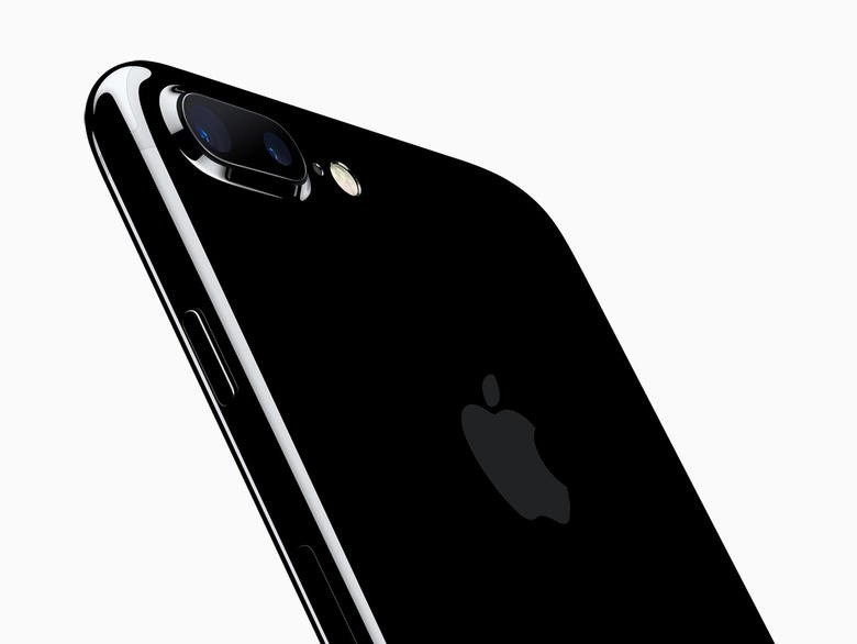 iPhone 7: W miejsce gniazda słuchawkowego pojawił drugi...