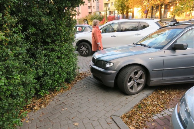 Rybnik wypowiada wojnę parkującym na dziko! Ruszają kontrolę na parkingach. Sypią się kary!