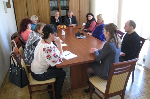 Spotkanie z przedstawicielami uczelni ukraińskich było wstępem do podpisania dokumentu o współpracy. Opolska WSZiA od dłuższego czasu prowadzi politykę otwarcia na Wschód.