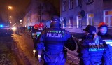 Odpowiedzą za wybuch w Łodzi, który zranił czworo policjantów i strażaków