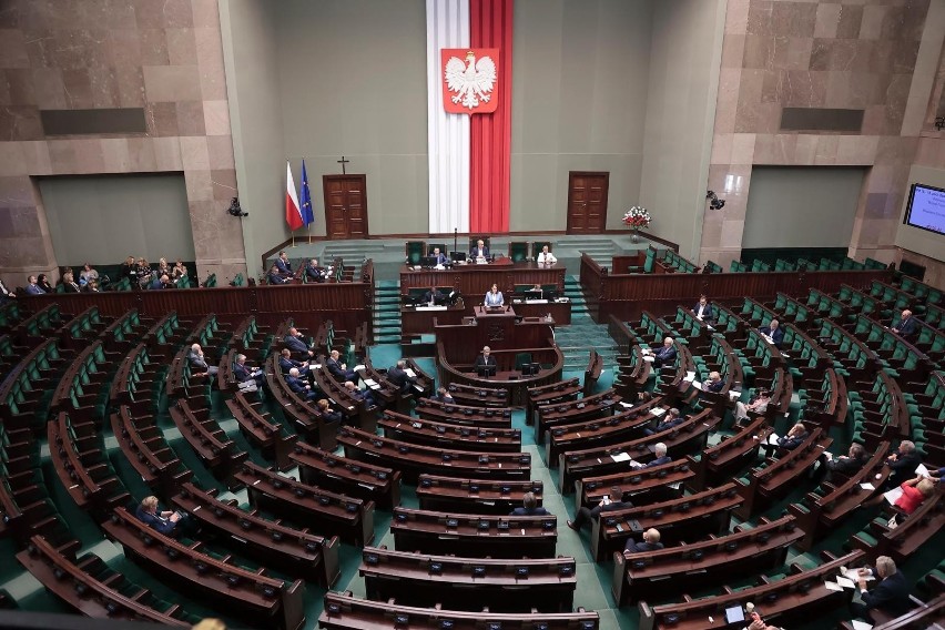 Ustawa budżetowa na 2023 rok. Jarosław Krajewski: Budżet jest przygotowany na trudny czas