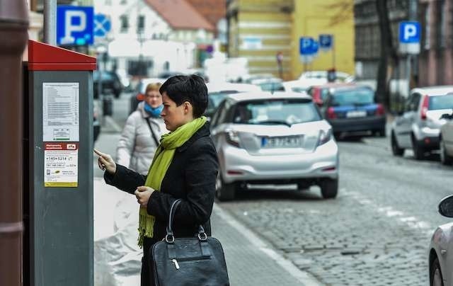 Opłaty za parkowanie w soboty to nadal przykry obowiązek