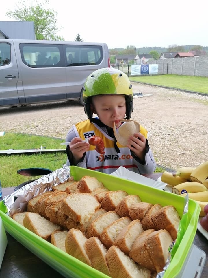 Pokazowy trening LKS Klimczok Bystra na obiekcie Ruczynów Arena w powiecie buskim [ZDJĘCIA] 