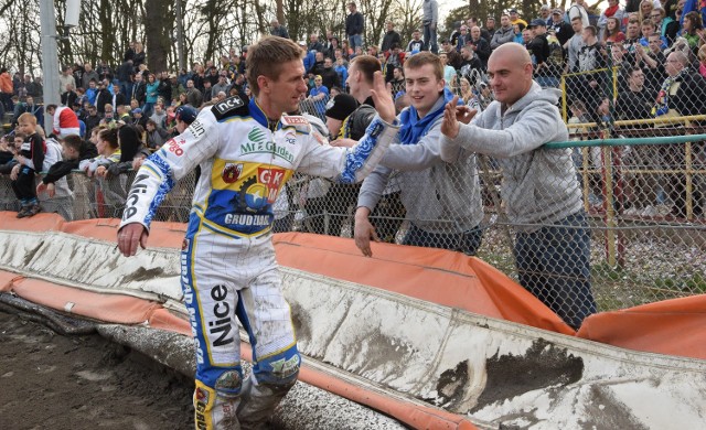 Rafał Okoniewski jest w tym sezonie liderem MrGarden GKM Grudziądz i ulubieńcem fanów GKM-u.