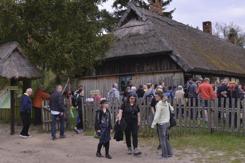 To już XXII edycja Czarnego Wesela w Klukach. Zaglądając do...