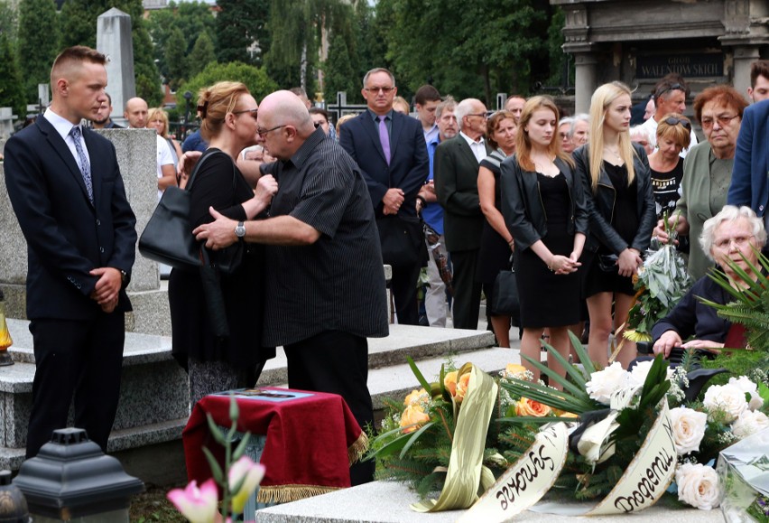 Sądeczanie i dziennikarze pożegnali redaktora Leszka Horwatha [ZDJĘCIA, WIDEO]