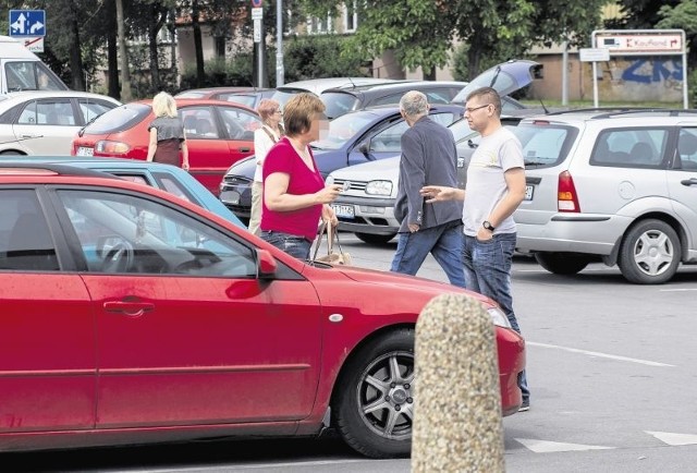 Małżeństwo z Tarnowa nie zgodziło się pomóc pijanemu kierowcy, jednak na tym zakończyła się ich reakcja