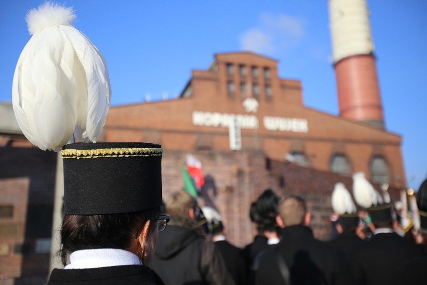 Od samego rana towarzyszyliśmy wczoraj osobom, które uczciły...