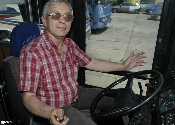 Andrzej Komoś przez trzy dni bezskutecznie szukał nowych winiet. W końcu wypuścił autobusy na trasę bez nich.