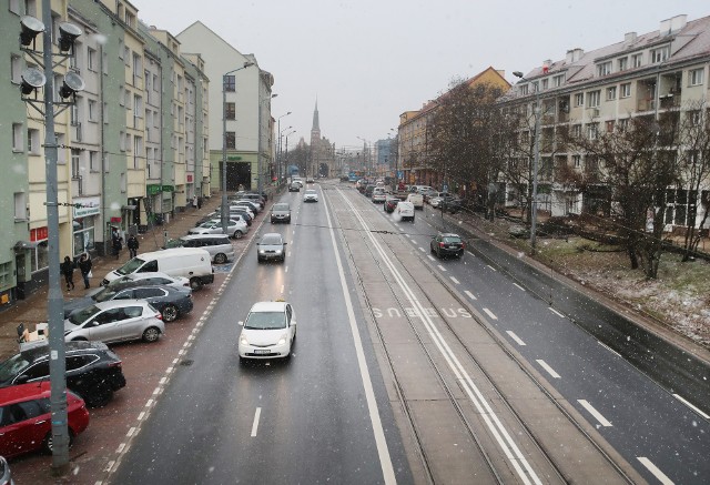 Ulica Wyszyńskiego. W ubiegłym roku doszło na niej do dwóch wypadów. Rannych zostało dwóch pieszych. Rok wcześniej w czterech wypadkach ucierpiało 4 pieszych.