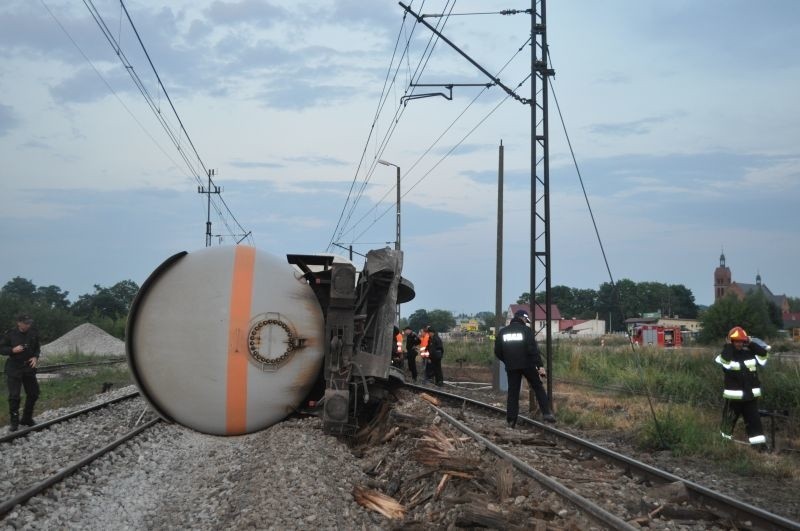 Próba podniesienia cysterny w Bodzechowie