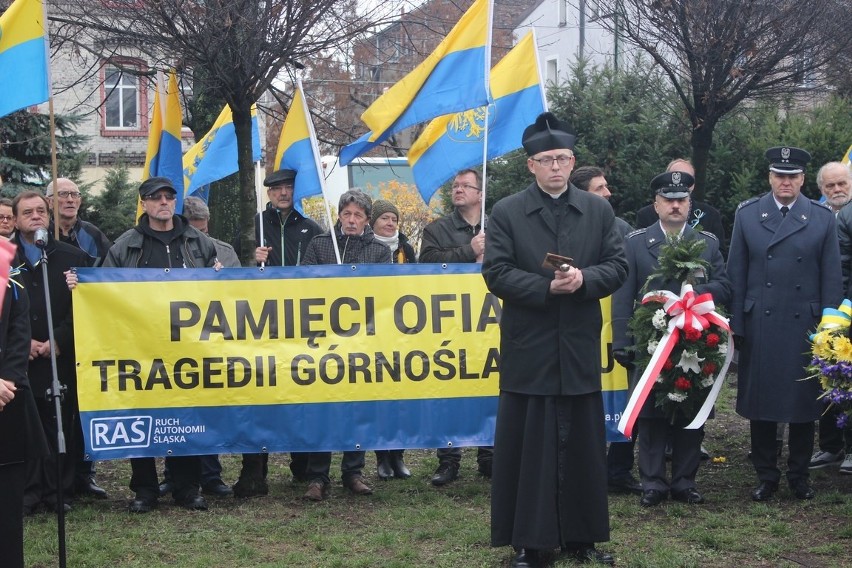 W Świętochłowicach odsłonięto obelisk upamiętniający...