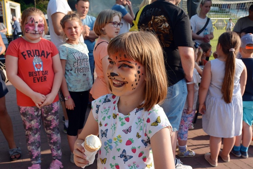 Jaroszowiec. Kolorowo i sportowo, tak dzieci świętowały swój dzień podczas pikniku w Jaroszowcu [ZDJĘCIA]