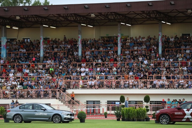 Pełne trybuny Stadionu im. Wiesława Maniaka.