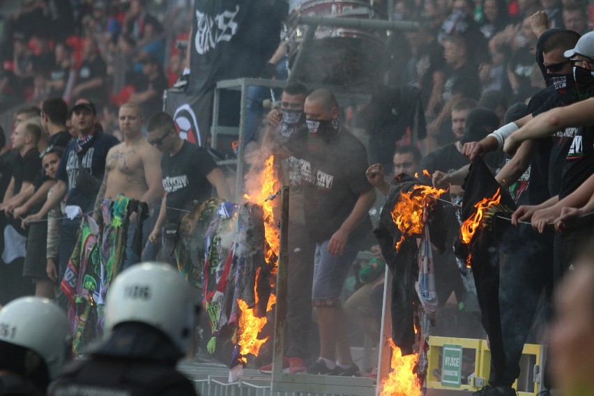 Mecz GKS Tychy - GKS Katowice zakończony. W trakcie meczu...