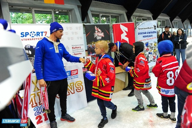 Turniej finałowy turnieju Czerkawski Cup 2021 odbył się w Łodzi    Zobacz kolejne zdjęcia. Przesuwaj zdjęcia w prawo - naciśnij strzałkę lub przycisk NASTĘPNE