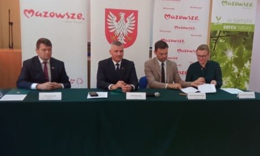 Gmina Gniewoszów podpisała umowę na dotację z budżetu...