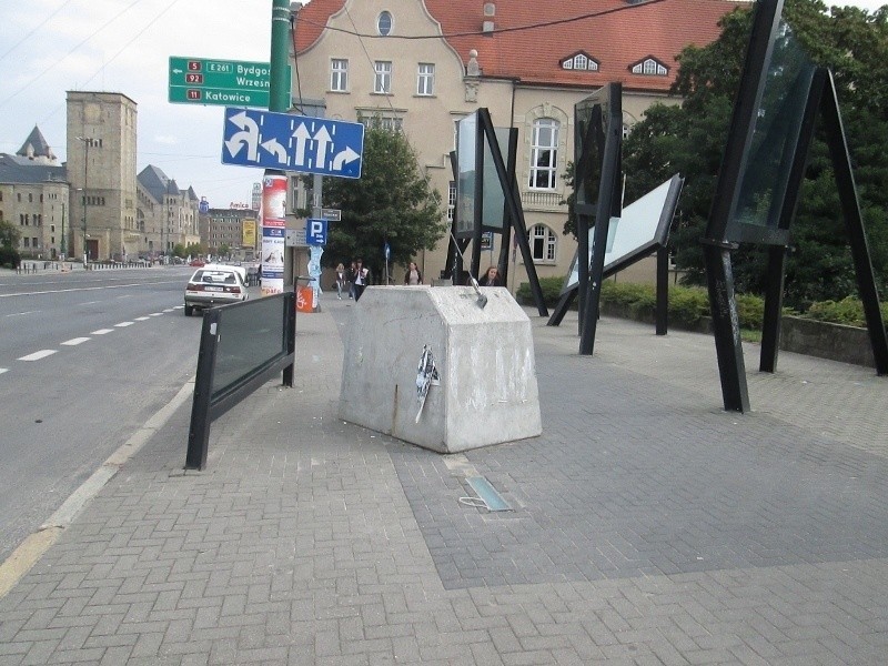 Zdaniem Czytelników te światła mogą być niebezpieczne dla...