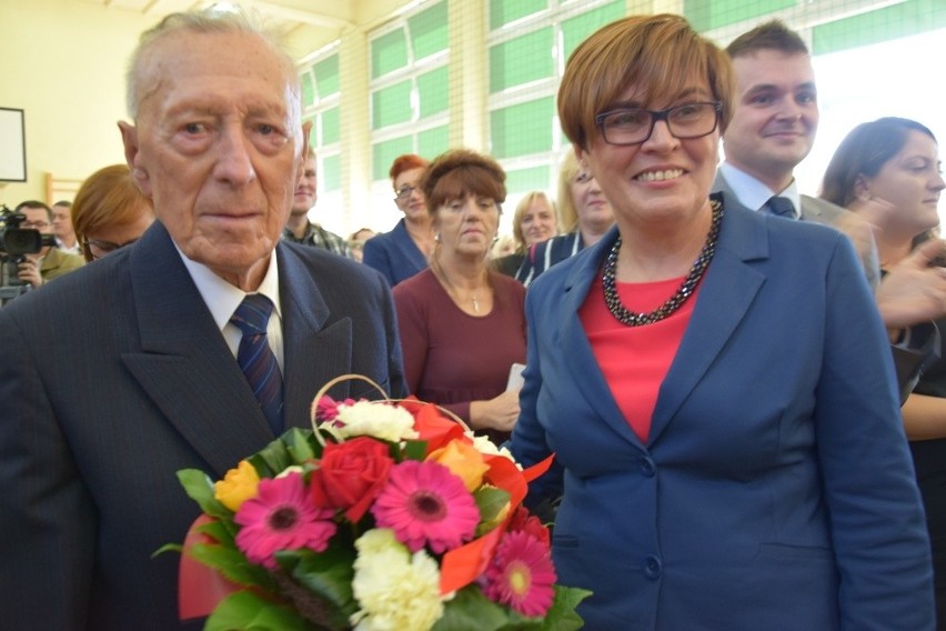 Stąporkowska szkoła „na górce” ma 70 lat. Hucznie świętowano jubileusz