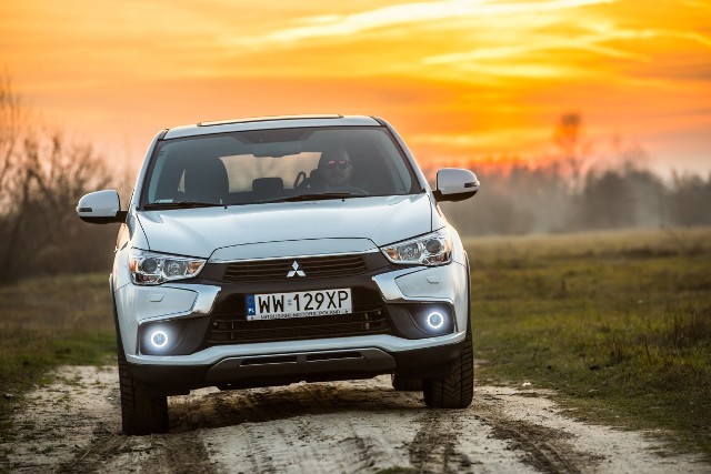 Mitsubishi ASX po faceliftinguW polskiej ofercie Mitsubishi Motors pojawił się odświeżony ASX. Modernizacja nie skończyła się tylko na poprawkach stylistycznych. Zmiany objęły także wnętrze i wyposażenie pojazdu. fot. Mitsubishi