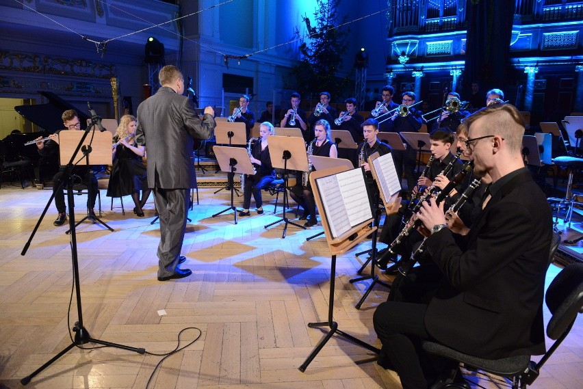 Ciekawie brzmiał big-band kierowany przez Mariusza...