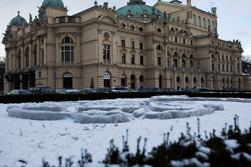 Po opadach śniegu teraz nadciągają mrozy [ZDJĘCIA]