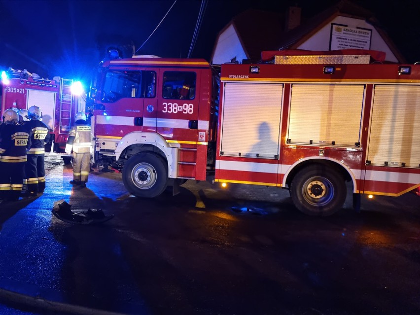 Gmina Zielonki. Zderzenie samochodu dostawczego z osobowym na drodze wojewódzkiej. Była osoba ranna i utrudnienia na drodze