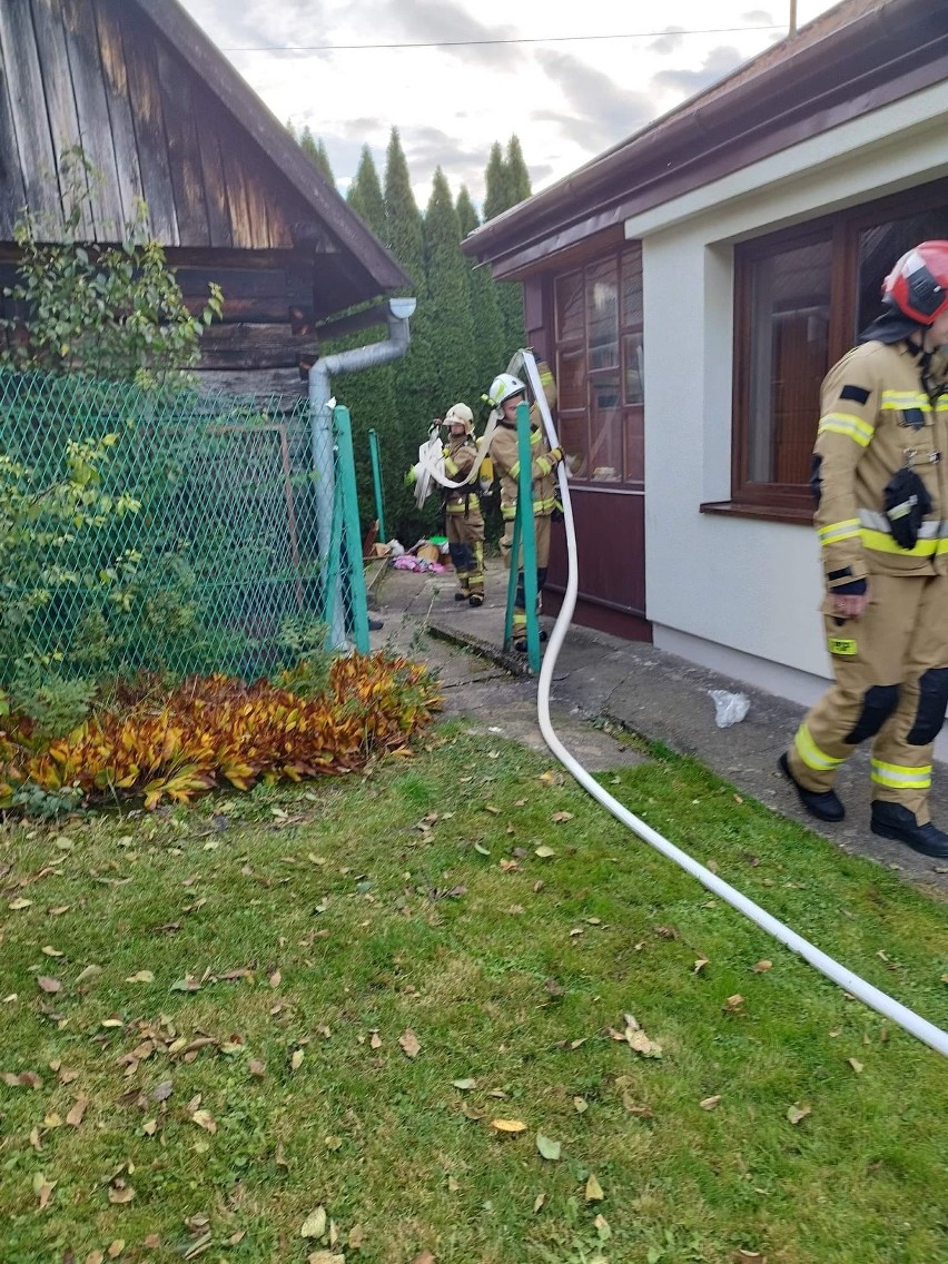 Siedem zastępów straży spieszyło ratować dom w Kamionce Wielkiej