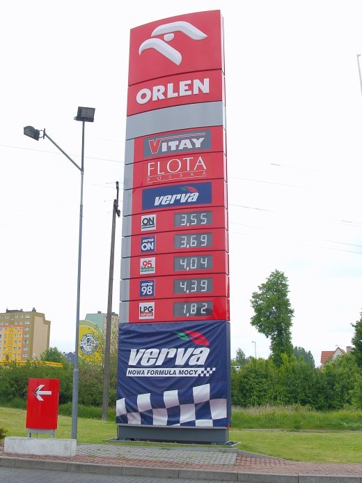 W Koszalinie kierowcy znowu tankują drogie paliwo.