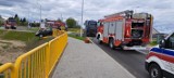 Wypadek w gminie Sokoły. 88-letni kierowca opla wymusił pierwszeństwo. Senior trafił do szpitala do zderzeniu z tirem