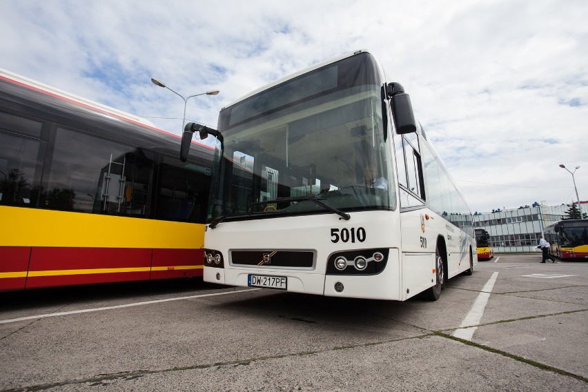 Wrocławski autobus Volvo Hybrid z napędem częściowo...