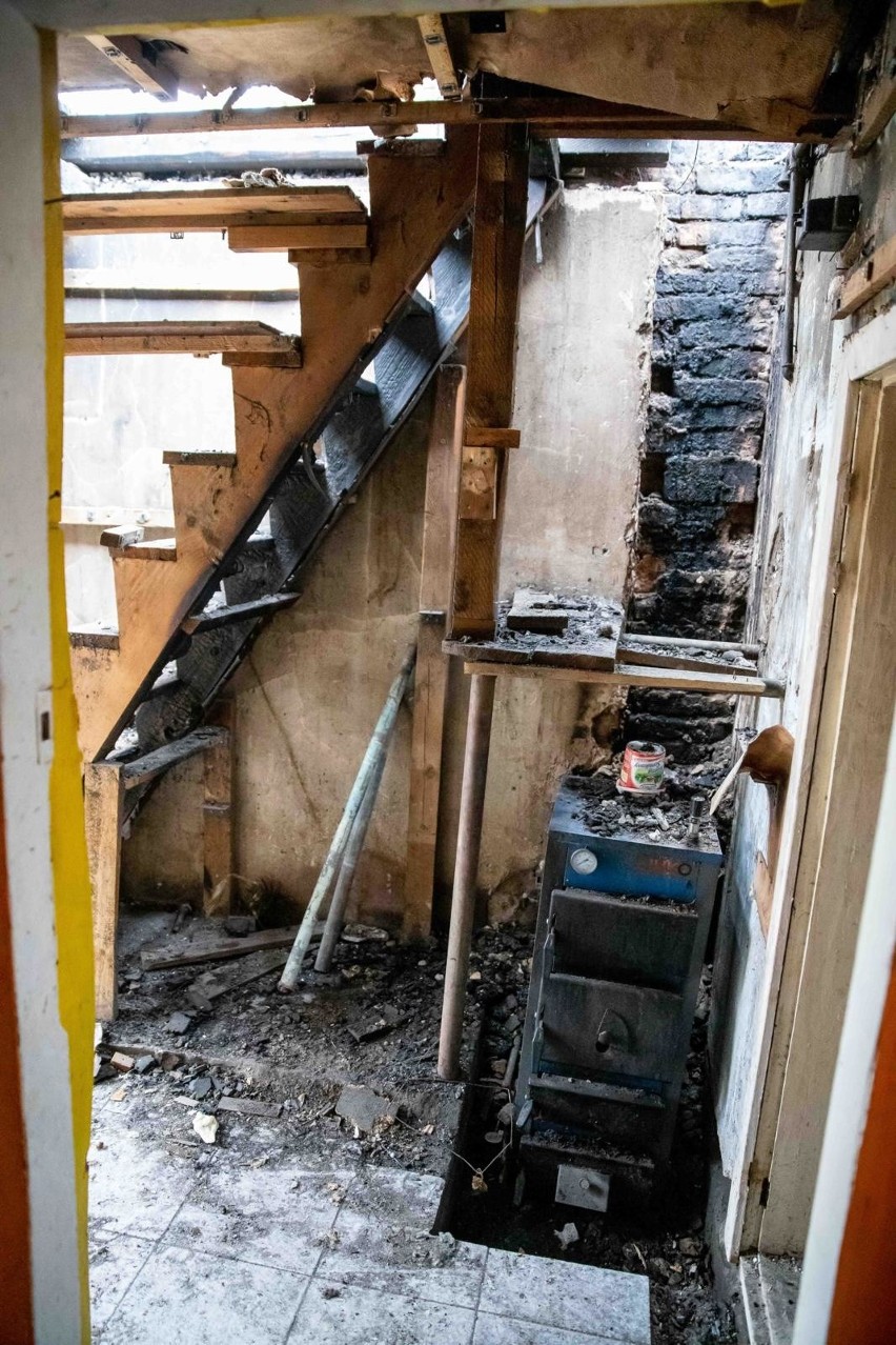 Dom mieszkańca Grabówki zniszczyły płomienie. Ruszyła zbiórka na odbudowę