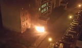Pożar starych mebli przy ulicy Romera w Słupsku [zdjęcia]
