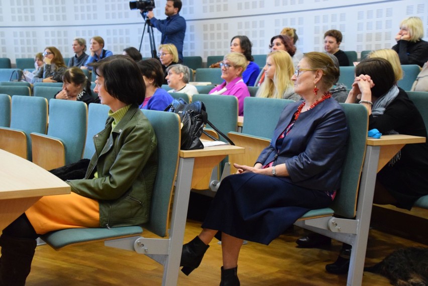 Magdalena Niedźwiedzka na spotkaniu w ramach festiwalu...