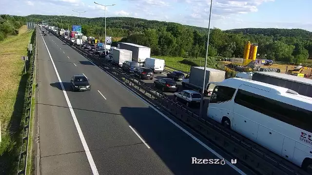 Wypadek na A4 spowodował dziś duże korki na obwodnicy Krakowa