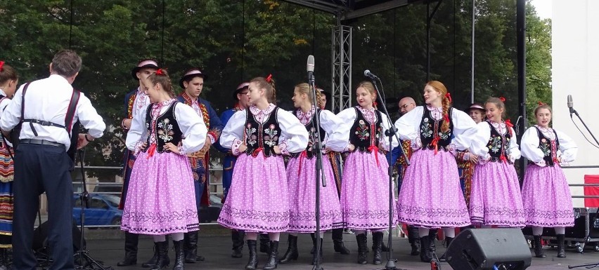 Chełmnianie lubią folklor. Tak było na jego święcie -...