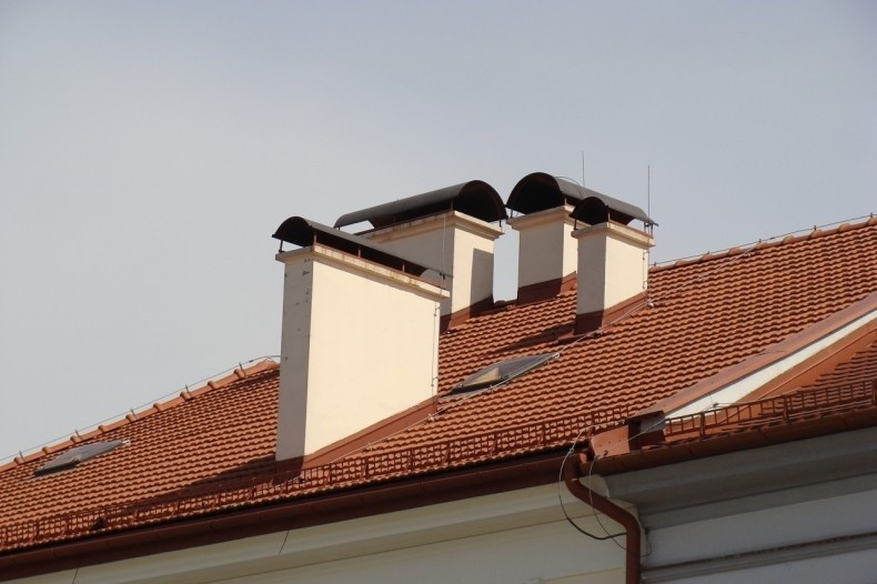 Obróbki blacharskie występują w wielu miejscach dachu -...