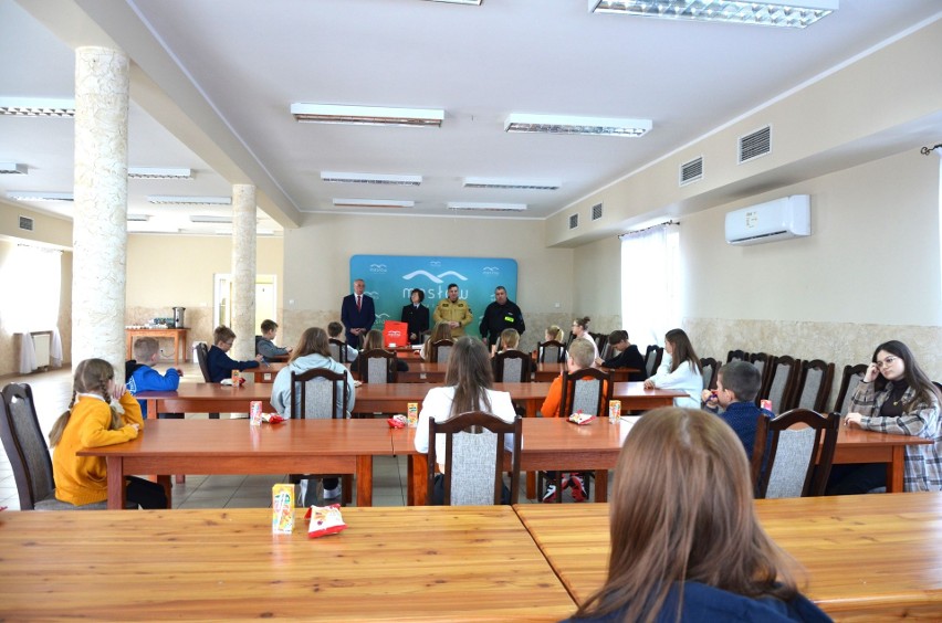 Uczniowie z gminy Masłów walczyli w turnieju wiedzy pożarniczej. Zobacz zdjęcia, poznaj laureatów