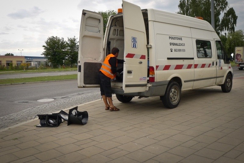 Odwiedź także nasz serwis  Uwaga wypadek. Znajdziesz tam...