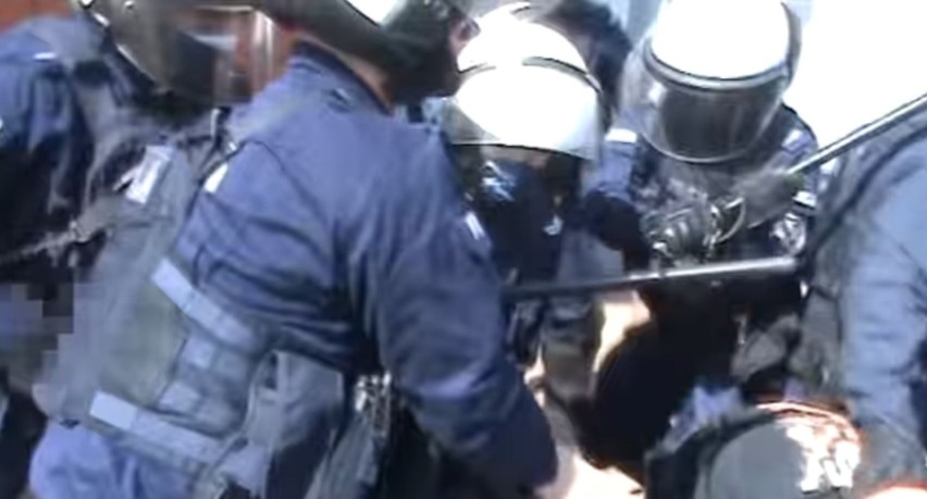 Protest w Głogowie. Prokuratura umorzyła śledztwo: "Policjanci nie przekroczyli uprawnień" [FILMY]