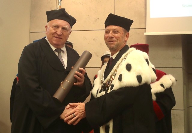 Profesor Zygmunt Litwińczuk otrzymał tytuł doktora honoris causa ZUT
