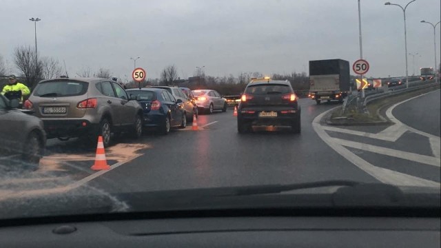 Wypadek w Katowicach: Na węźle Murckowska doszło do zderzenia 5 samochodów